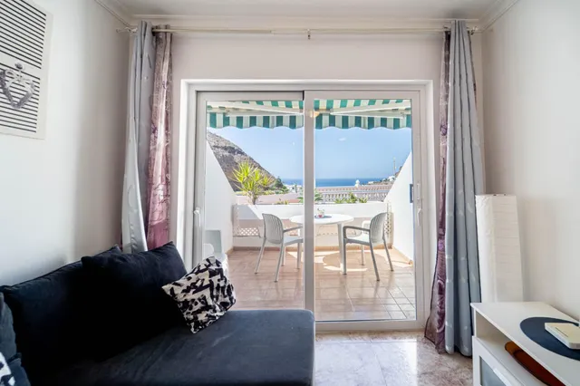 Acogedor apartamento con terraza y vistas al mar en el complejo Richmond — 10