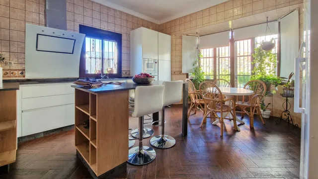ALQUILER CHALET CON PARCELA EN HIGUERA DE VARGAS — 25