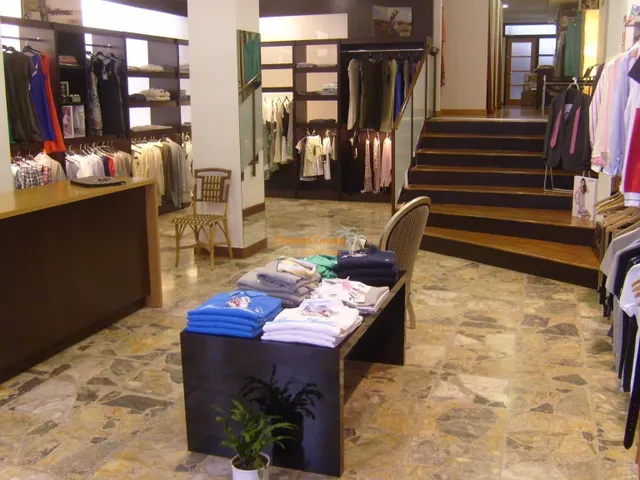 ALQUILER LOCAL CENTRO -PUENTE ORTICES -ZONA COMERCIAL — 2