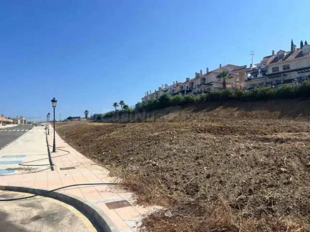 Terreno con vistas al mar en Manilva, Costa del Sol - foto 2