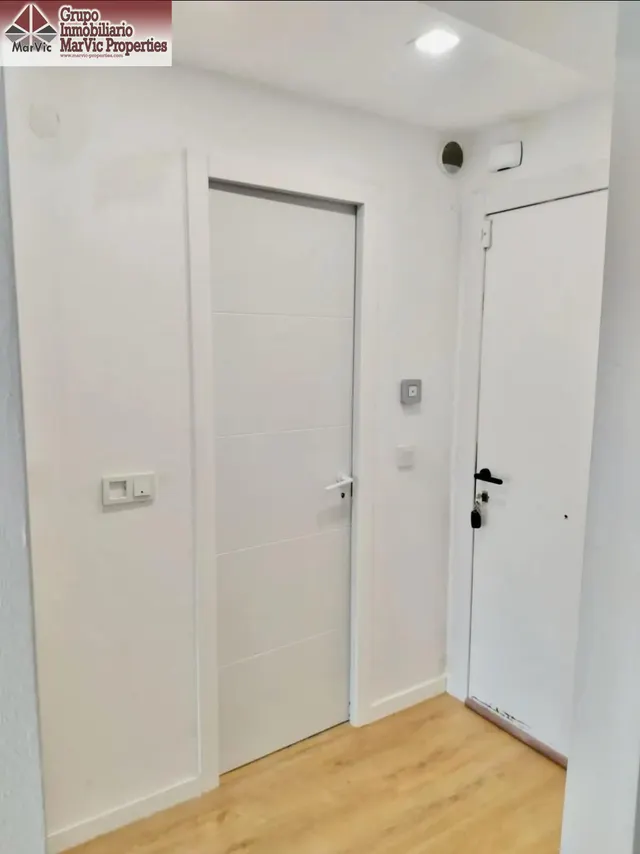Acogedor Apartamento Reformado en Benidorm con Piscina y Vistas al Sureste — 14