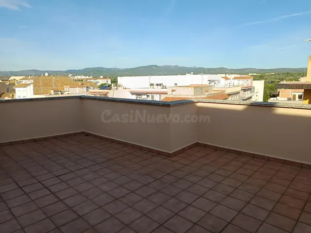 Precioso piso en 2ª línea de mar, cerca del puerto y céntric - foto 3