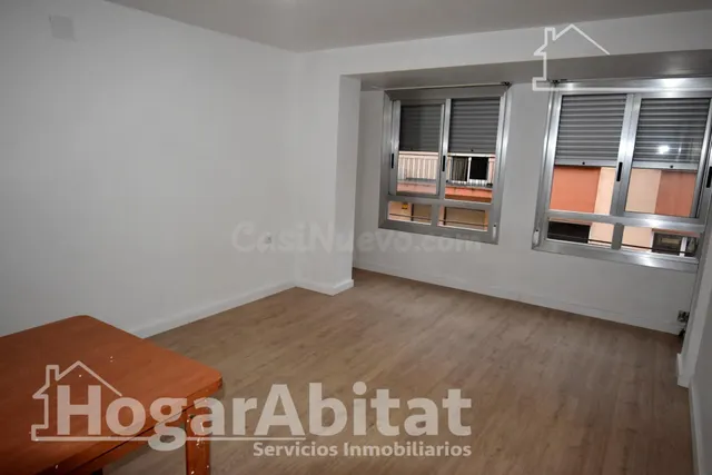 ¡OPORTUNIDAD! TOTALMENTE REFORMADO Y LUMINOSO EN EL GRAO DE  - foto 3