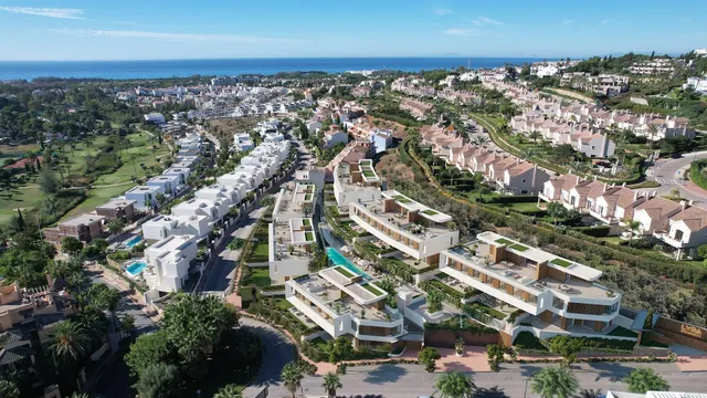 Chalet de cuatro plantas con jardín, garaje, porche y gran s - foto 4