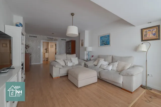 Piso de 154 m2 reformado, 4 dormitorios, luminoso y con trasteros en avenida de Andalucía — 9