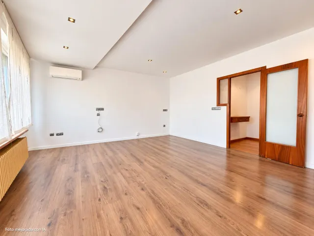 Roses I Piso céntrico con espectacular garaje de 65 m2 y terraza privada con barbacoa — 32