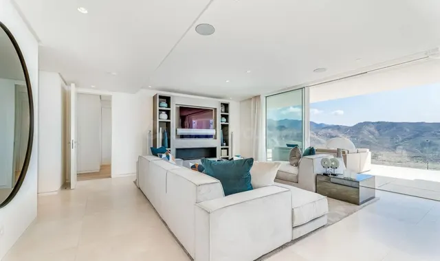 Espectacular apartamento con vistas increíbles de tres dormi - foto 2