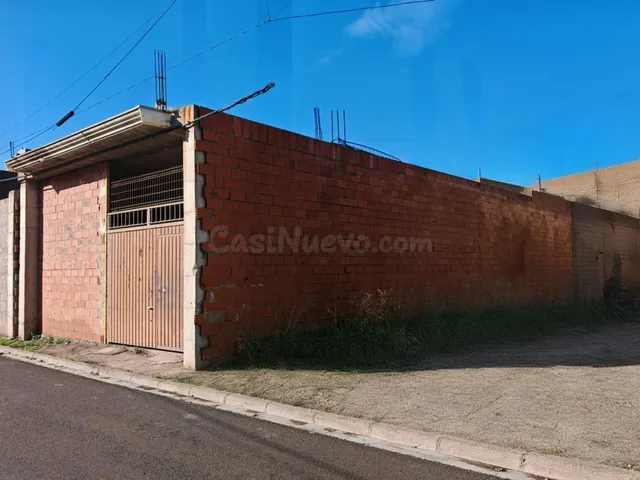 Parcela con estructura en construcción en el barrio de la Ma - foto 3