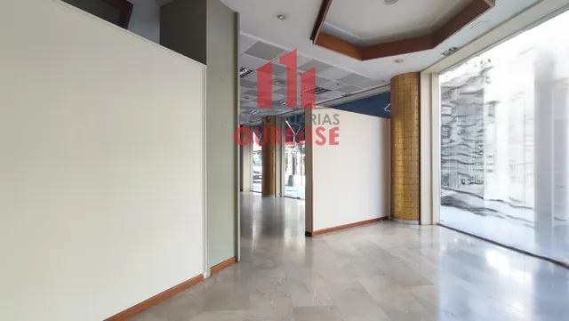 ESPECTACULAR LOCAL COMERCIAL EN EL CENTRO DE OURENSE. — 8