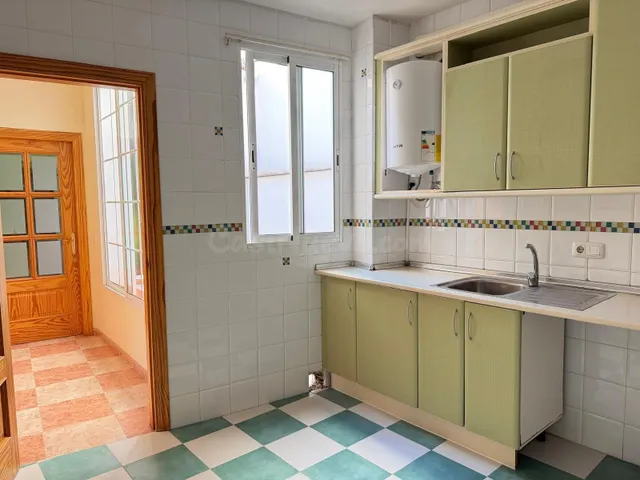 Amplio y acogedor piso en Archidona, Andalucía – Ideal para entrar a vivir — 4