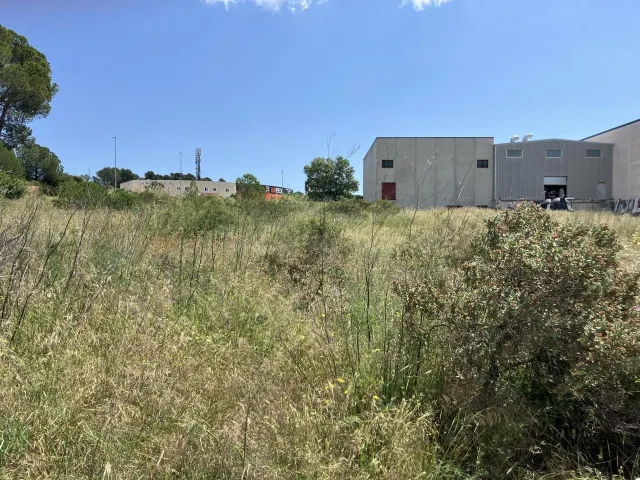 P11 Magnifica Parcela industrial en L'Escala - foto 4