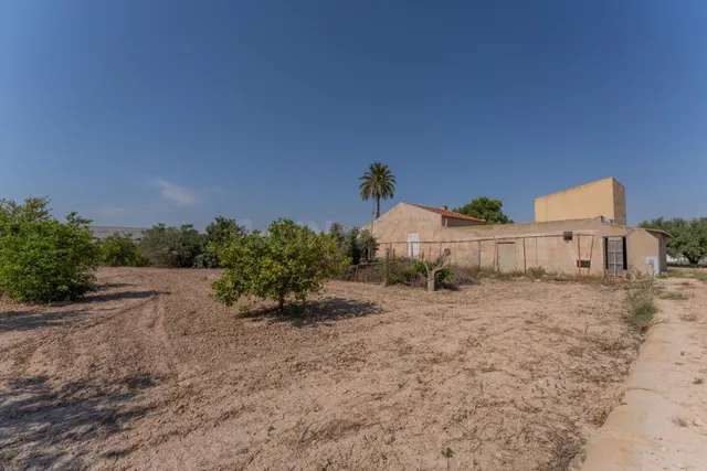 Excelente casa de campo para reformar en una ubicación privi