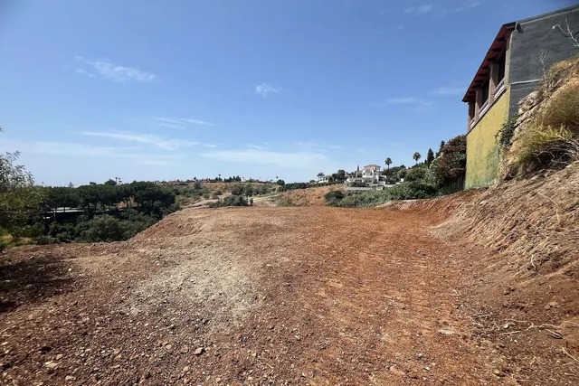 Parcela en venta - Costa Del Sol — 2