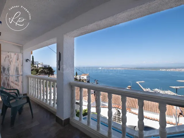 Espectacular casa con vistas al puerto de Roses - foto 4