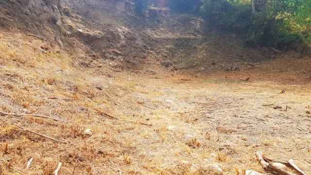 TERRENO ESQUINERO SIN VECINOS — 3