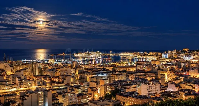 PISO EN PALMA CON VISTAS A LAS ZONAS MAS EMBLEMATICAS DE PAL - foto 2