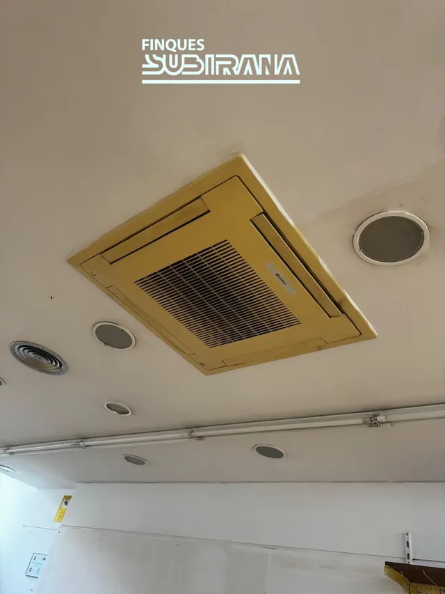 Amplíssim local comercial de 436 m2 al centre d'Igualada — 12