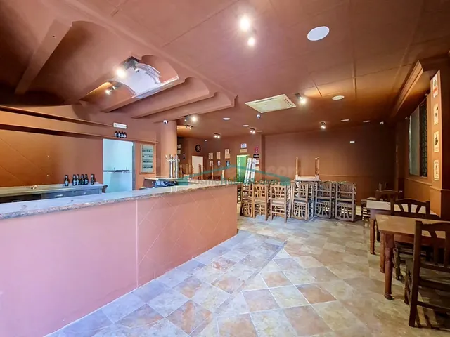Local 156 m2 con licencia de restaurante, cocina equipada y terraza, RIBA-ROJA DE TÚRIA — 3