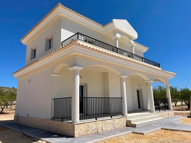 VILLAS DE OBRA NUEVA EN PINOSO — 11