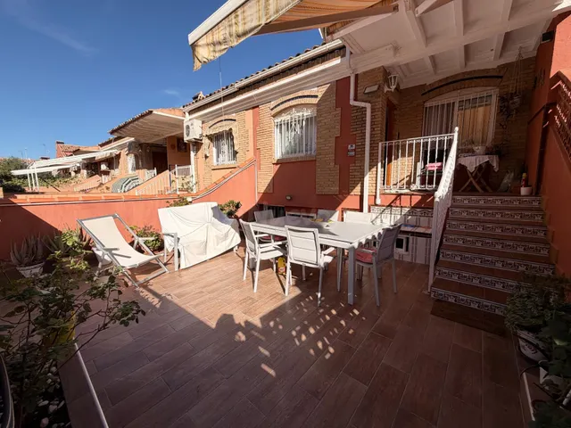 CHALET ADOSADO EN TORRE DE HORADADA — 2