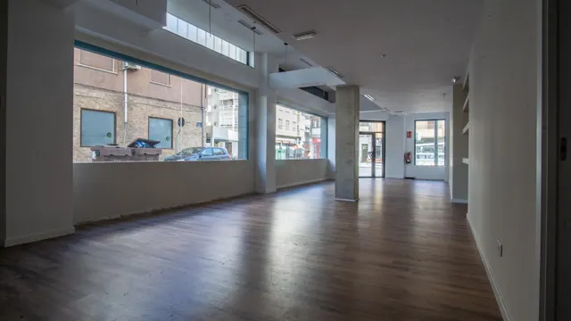 Alquiler Local Comercial en Elda - Gran Avenida — 4