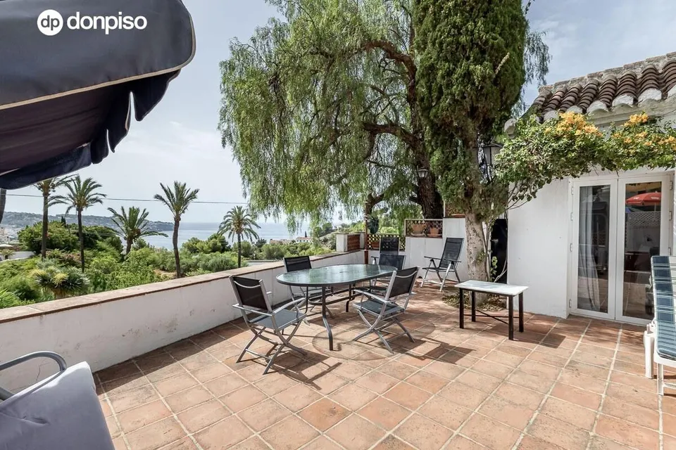 Casa con vistas al mar en San Antonio, La Herradura