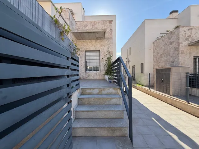 Casa 3 habitaciones 197m² en venta - Aguas Nuevas — 4