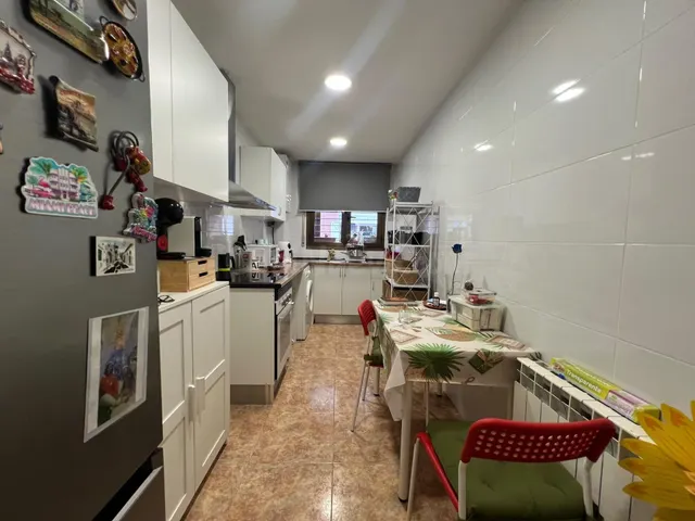 Planta baja de 3 habitaciones en el Eixample, junto a la Ram - foto 5