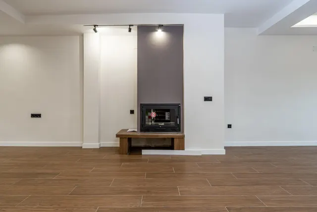 Magnífica Casa en Alfacar con Vistas a la Montaña — 11