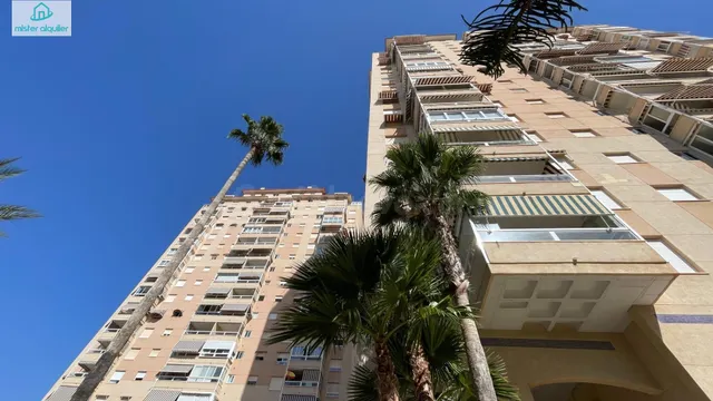 UN BALCÓN AL MEDITERRÁNEO EN LA PLANTA 17 — 46