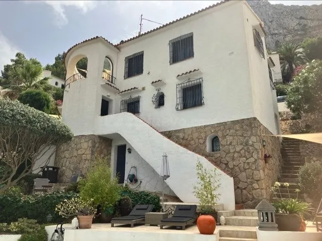 Villa 4 habitaciones en venta - Canuta — 2