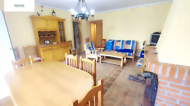 PLANTA BAJA DE CASA DE PUEBLO CON PATIO EN CUCHARAL — 12