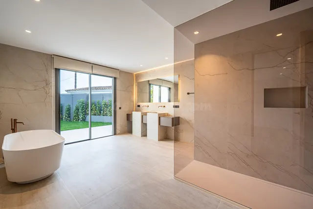 Chalet 4 habitaciones 460m² en venta - Marbella — 5