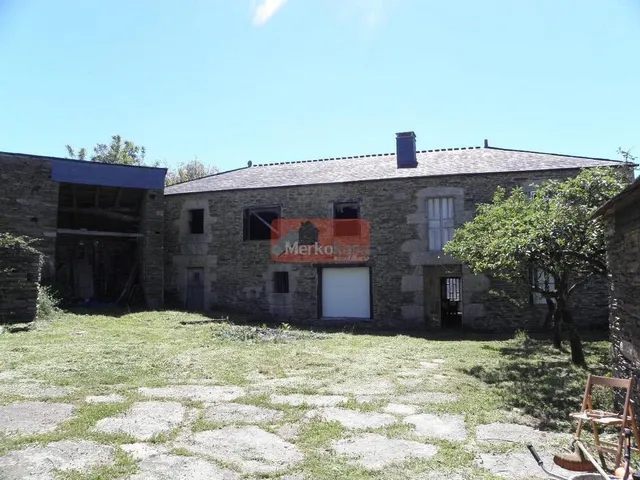 SE VENDE CASA DE PIEDRA SEMI-REFORMADA  CON FINCA CERRADA CERCA DE BÓVEDA — 17