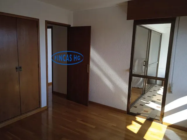 Amplia vivienda de lujo junto al Puerto Deportivo y Paseo Marítimo — 42