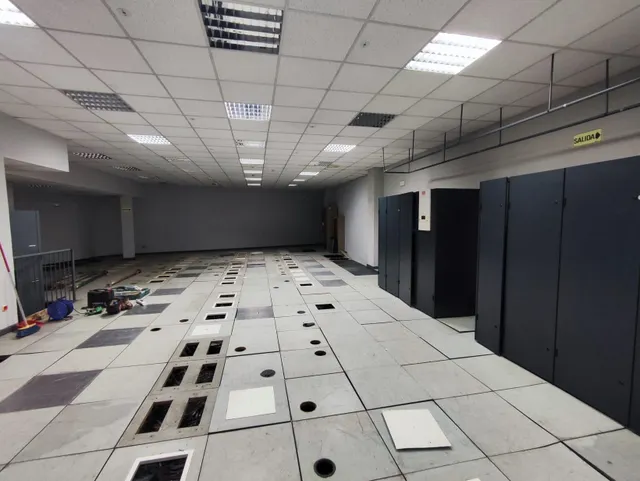 Local / oficina venta o alquiler — 16