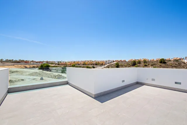 VILLA INDEPENDIENTE EN VENTA EN ALGORFA — 39
