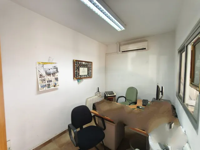 BAJO COMERCIAL EN PLENO CENTRO PUENTE TOCINOS — 5