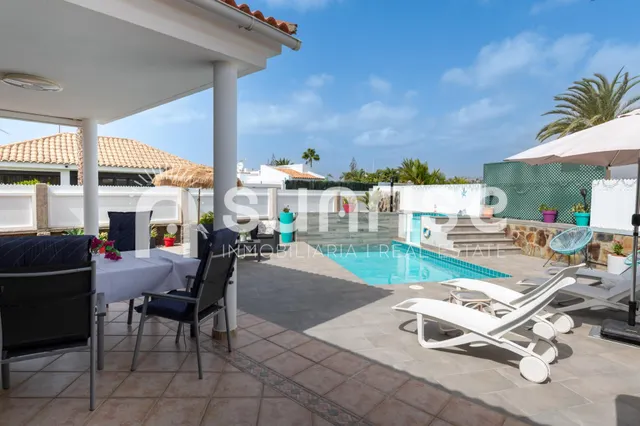 Casa con piscina privada en el Campo de Golf — 9