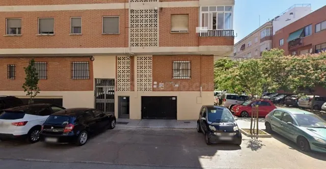 Plaza de garaje en alquiler en Cerro del Viento - foto 4