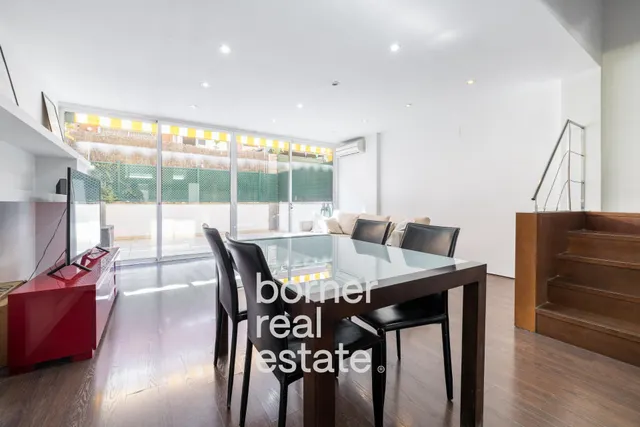 Chalet adosado en venta en Calle de Sant Josep — 11