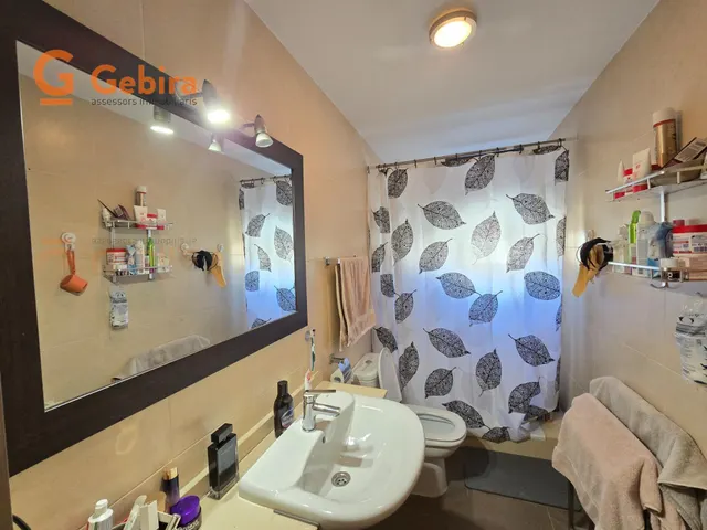 ¡BOMBAZO EN CUNIT! Vivienda impecable con terraza, piscina, parking y trastero — 8