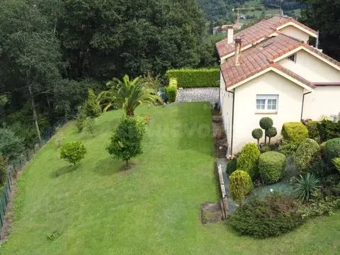 Casa con terreno y piscina en Caxidi, Parres - foto 5