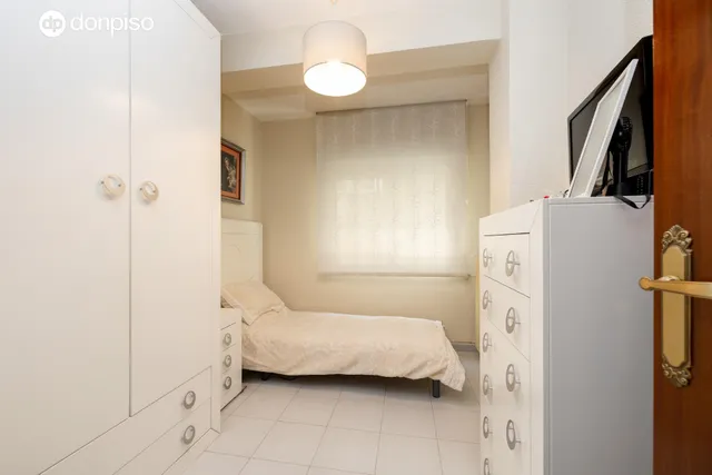 Piso 4 habitaciones 105m² en venta - Realejo — 18
