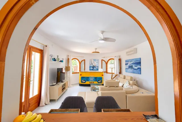 Villa con piscina, orientación sur y vistas al mar y montaña en Calpe — 17