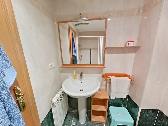 Se vende en la av/ del ferrocarril — 6