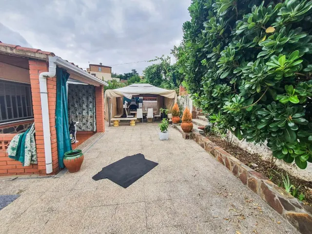 Casa independiente en venta con piscina y pozo propio en Mas d´En Gall, Esparreguera — 33