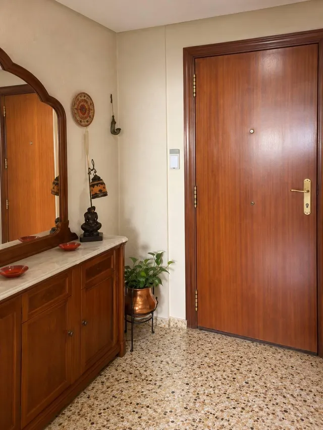 Piso de 3 habitaciones con ascensor en Benimaclet — 10
