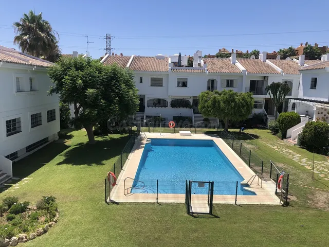 Adosado 3 habitaciones 170m² en alquiler - Marbella