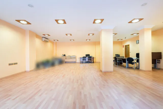 Local Comercial en venta — 3